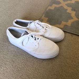 All white Stefan Janoskis